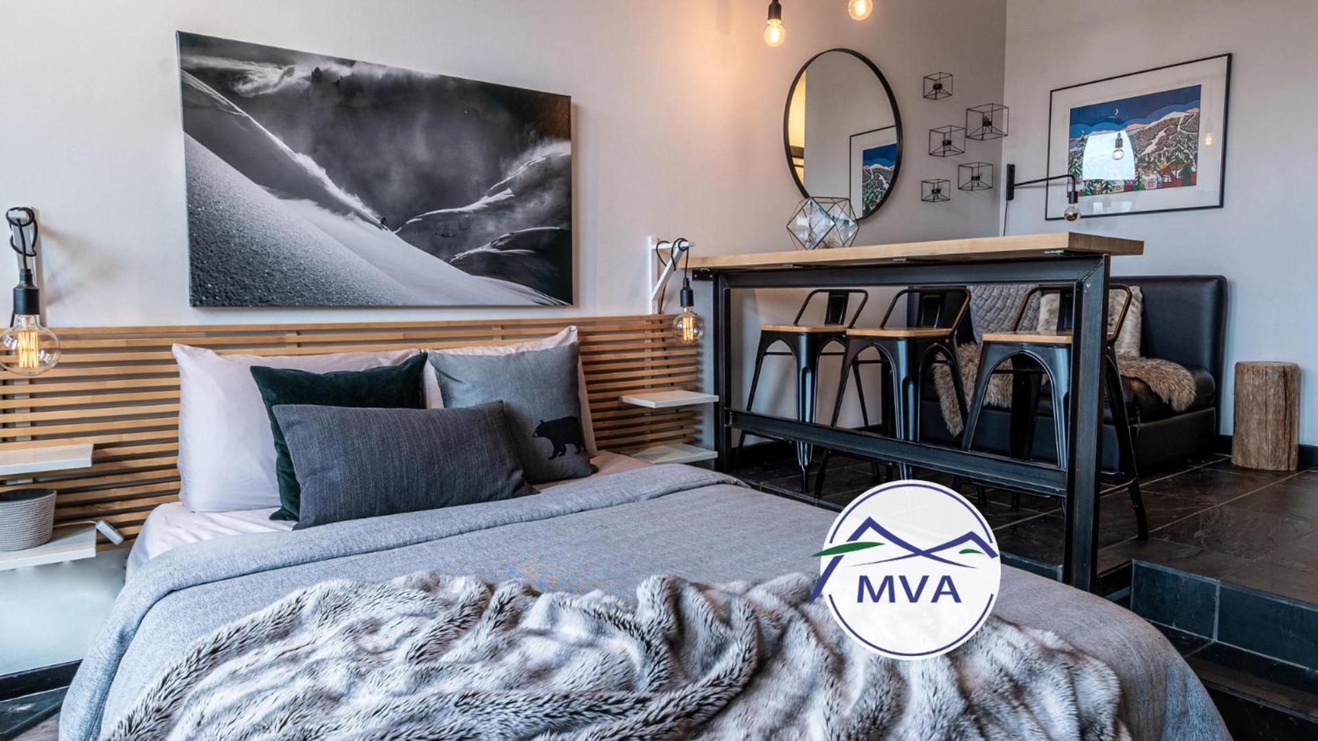 Alpenglow Lodge Queen Boho Studio By Mva Whistler Exterior photo